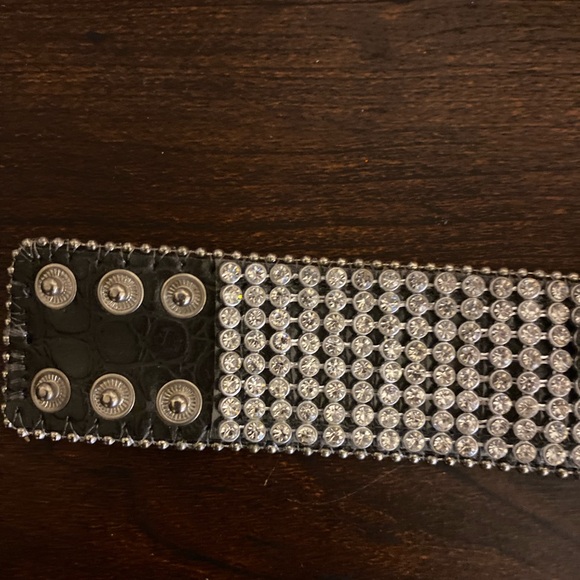 Authentic Vintage Black Leather And Crystals With 3 Double Sided Sizer - Picture 4 of 11